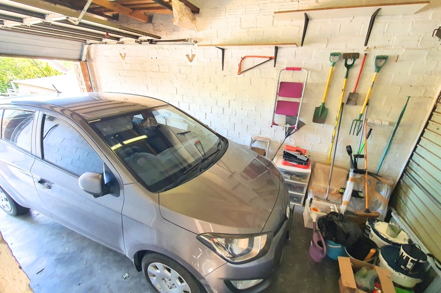 2 Bedroom Property for Sale in Ruwari Western Cape